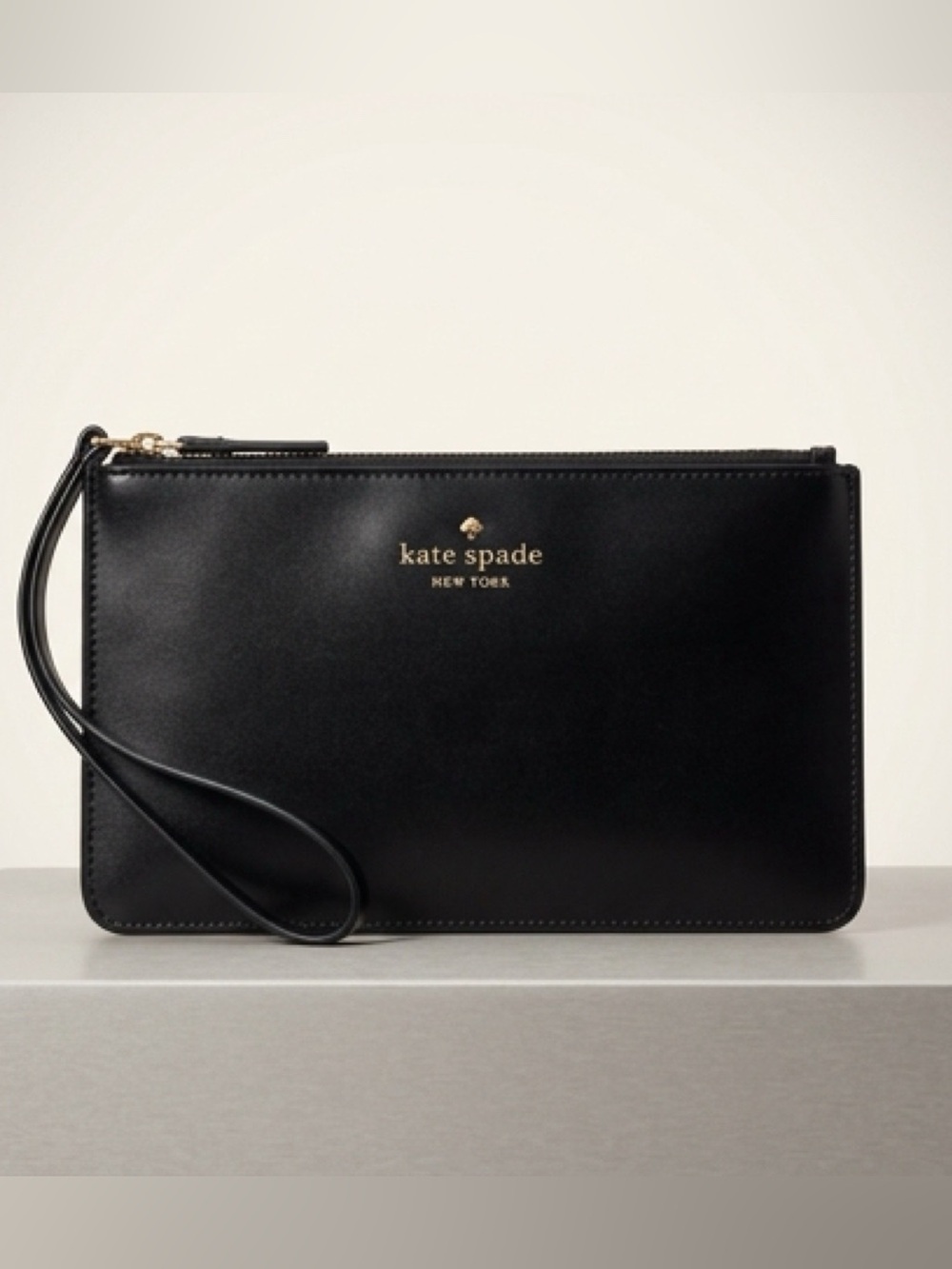 ♠️ NWT ** Kate Spade Black Eli Wristlet – Sleek Black Leather Essential ✨7.75”L - Picture 1 of 8